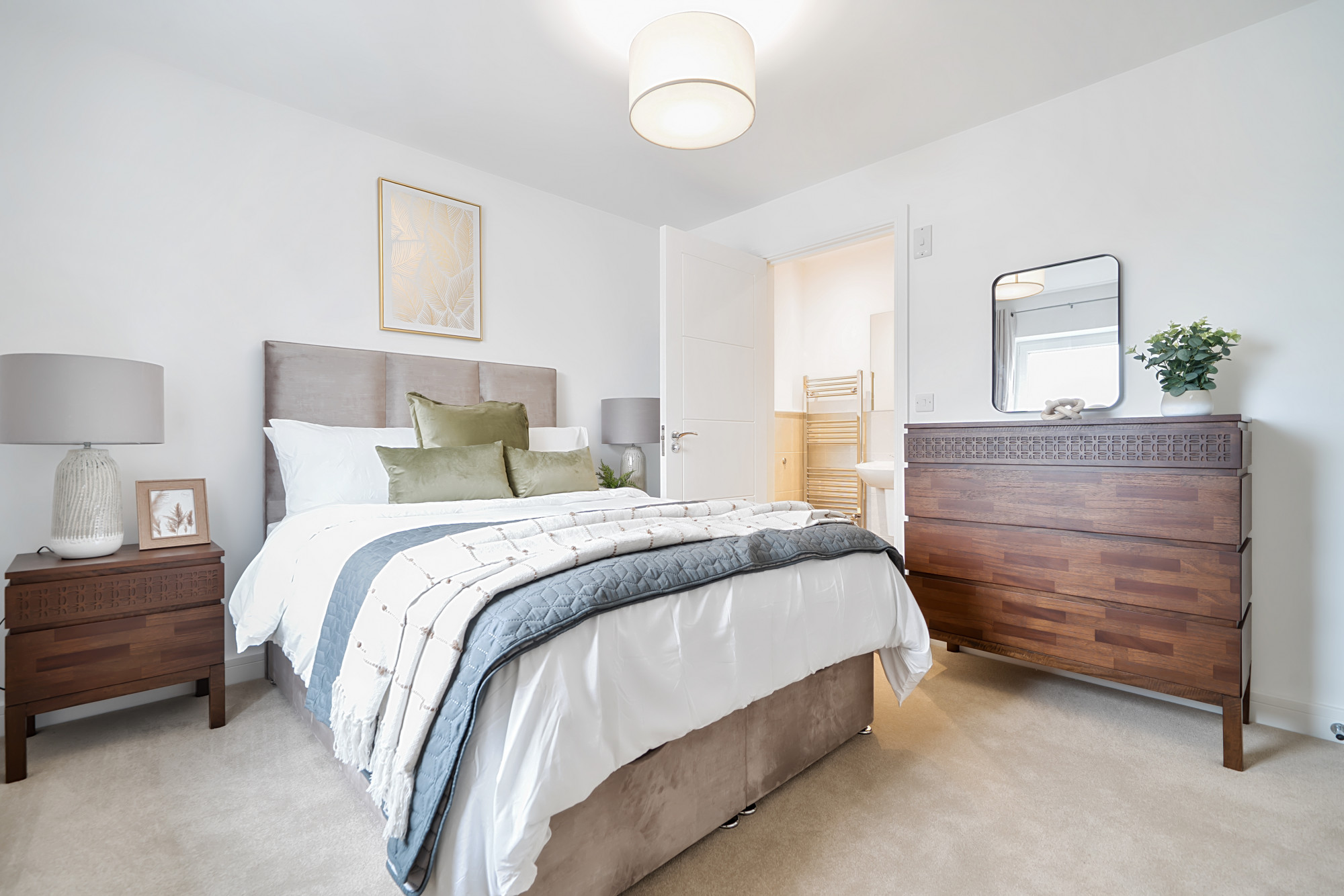 https://www.davidballagencies.co.uk/storage/properties/2133/photos/68a59214cd33a.jpg
