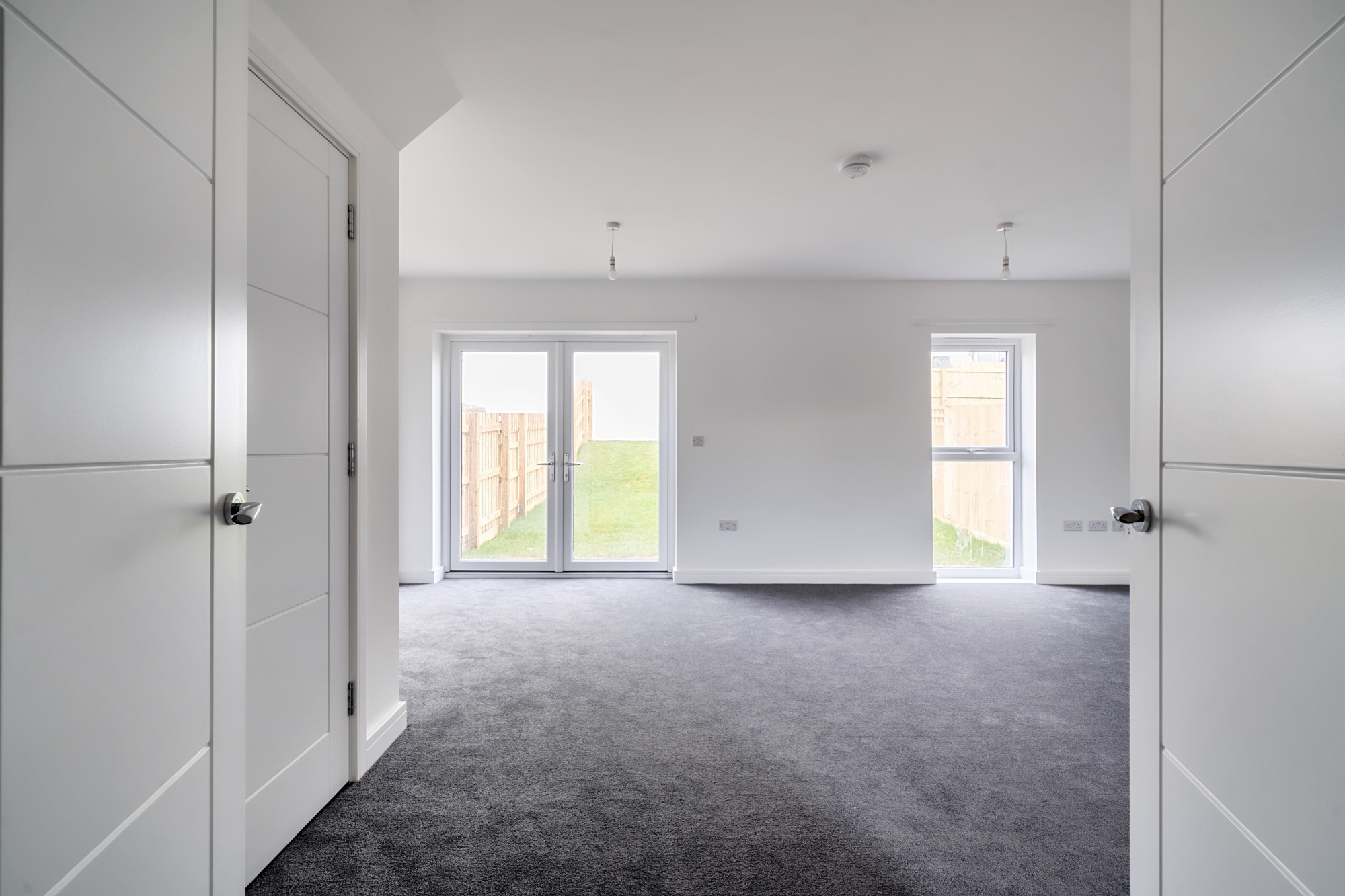 https://www.davidballagencies.co.uk/storage/properties/2228/photos/68d65f11587b4.jpg