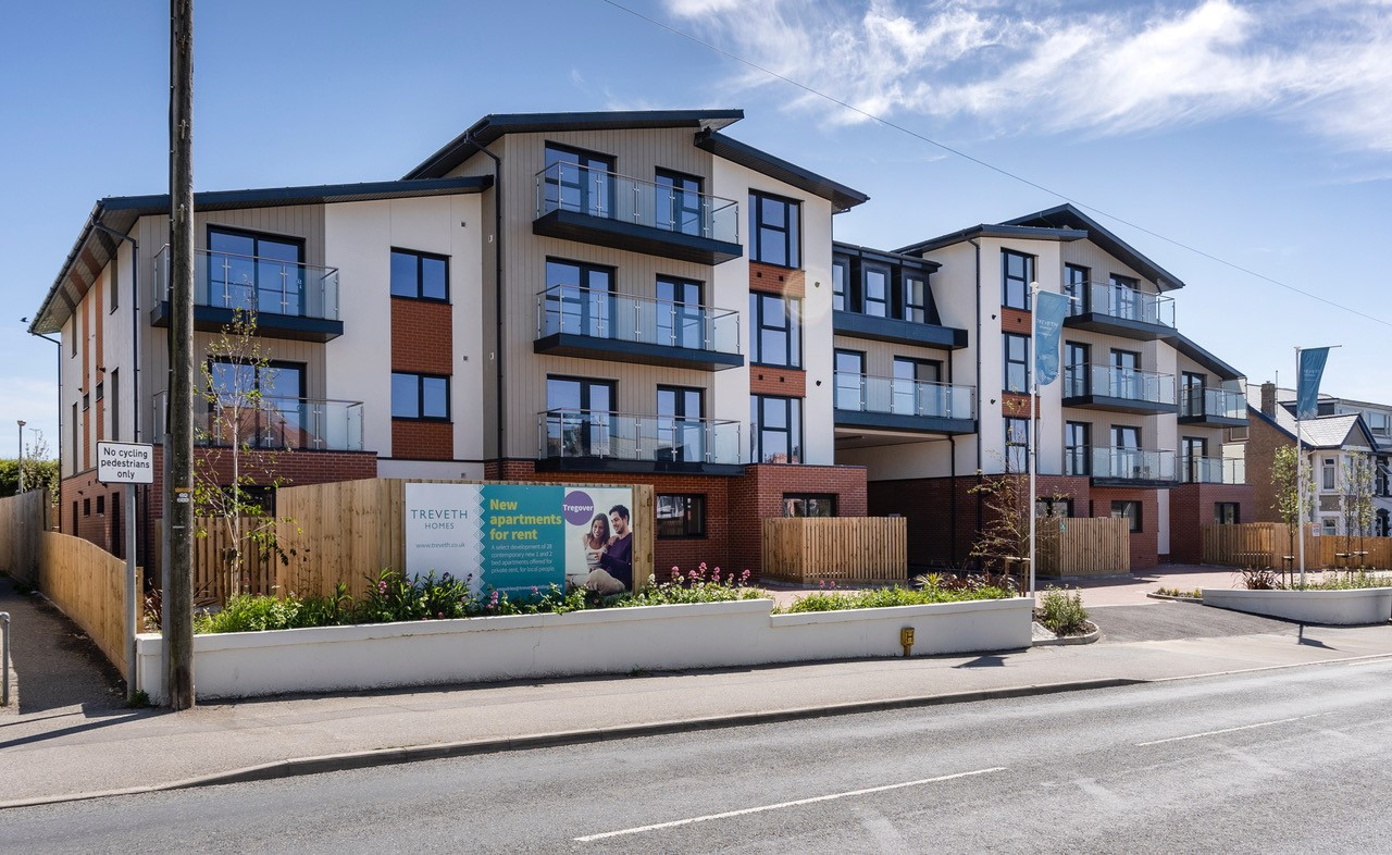 https://www.davidballagencies.co.uk/storage/properties/2409/photos/687532f4e9051.jpg